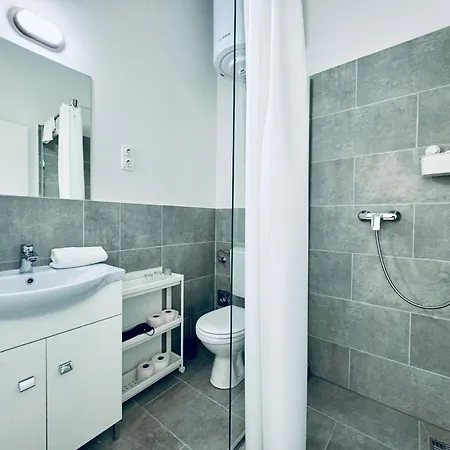 Citystay 公寓式酒店 4*