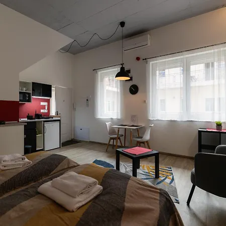 Citystay Aparthotel 4*