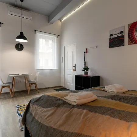 Citystay Aparthotel 4*