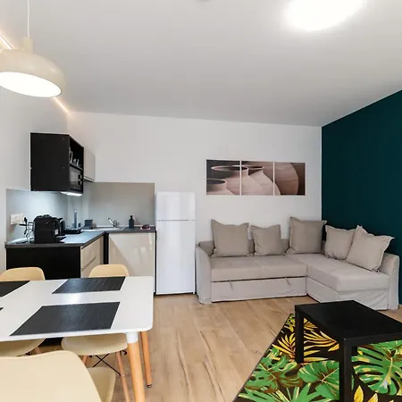 מלון דירות Citystay 4*